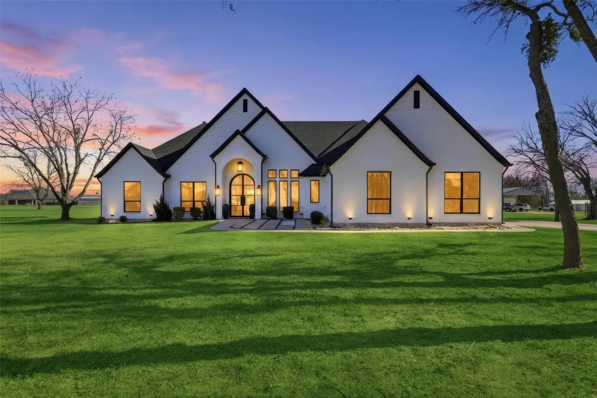 8301 County Road 204, Grandview, TX 76050 - Image #1