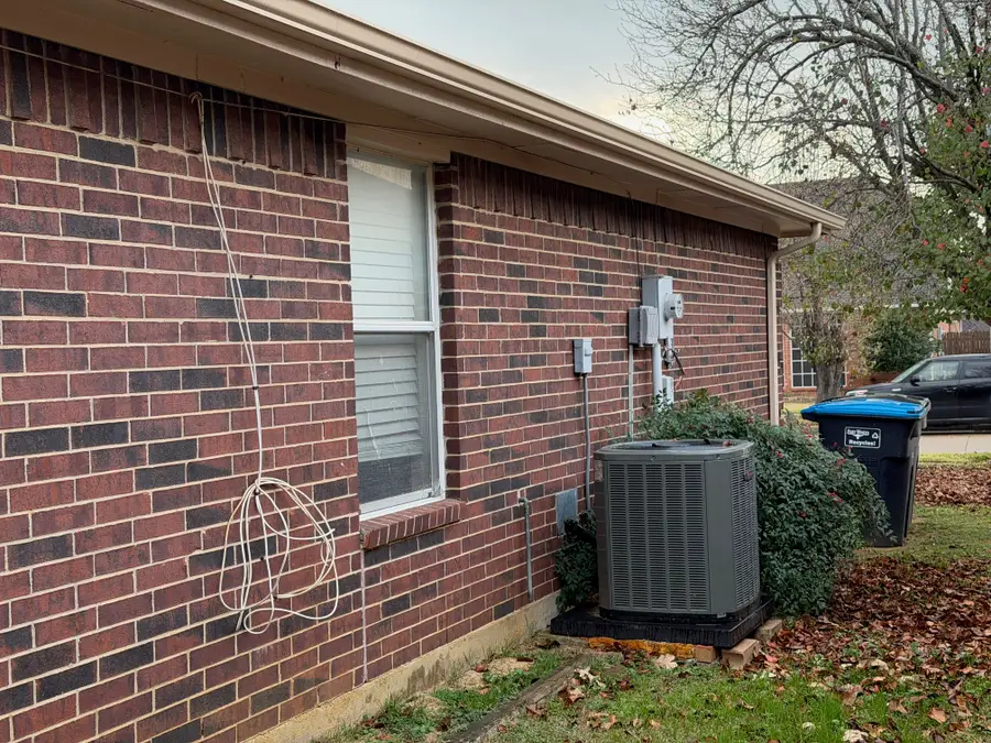 4324 Stone Hollow Way, Euless, TX 76040 - Image #3