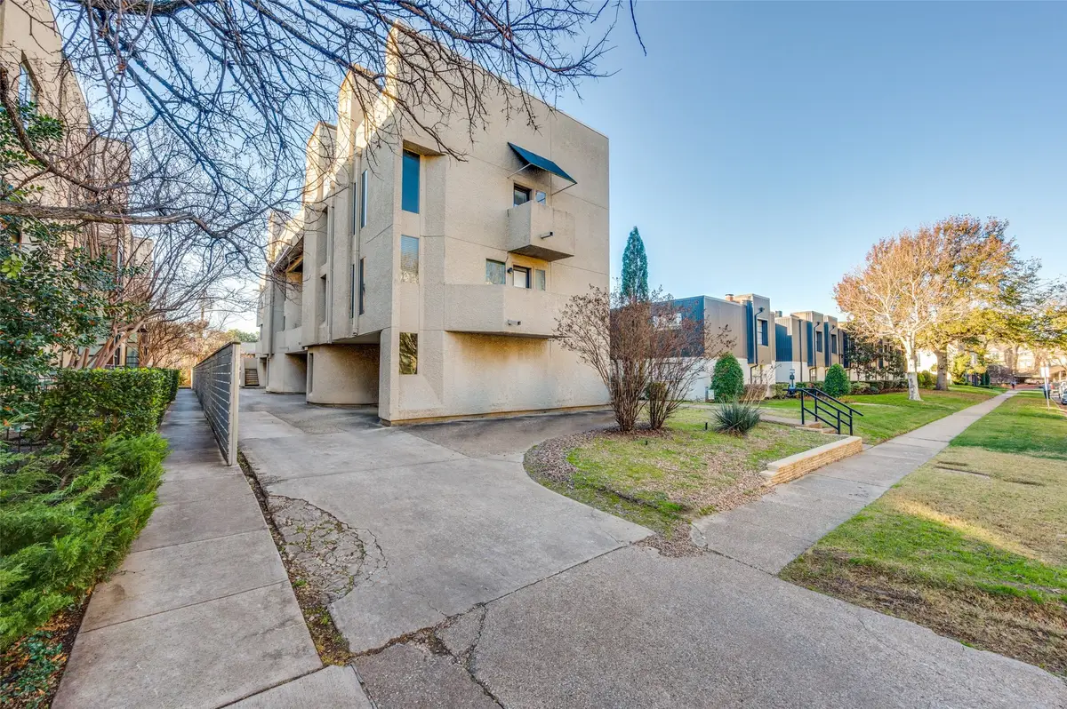 4130 Newton Avenue #D, Dallas, TX 75219 - Image #1
