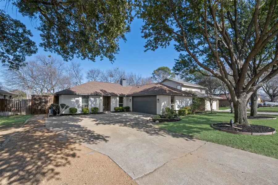 1825 Juniper Lane, Lewisville, TX 75077 - Image #2