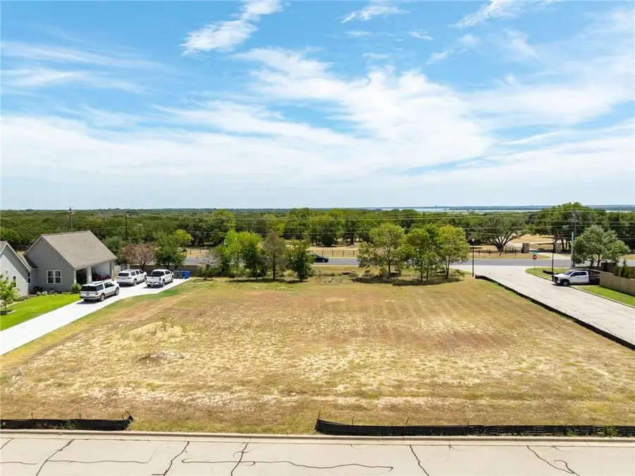 220 Wycliff Drive, Waco, TX 76633 - Image #2