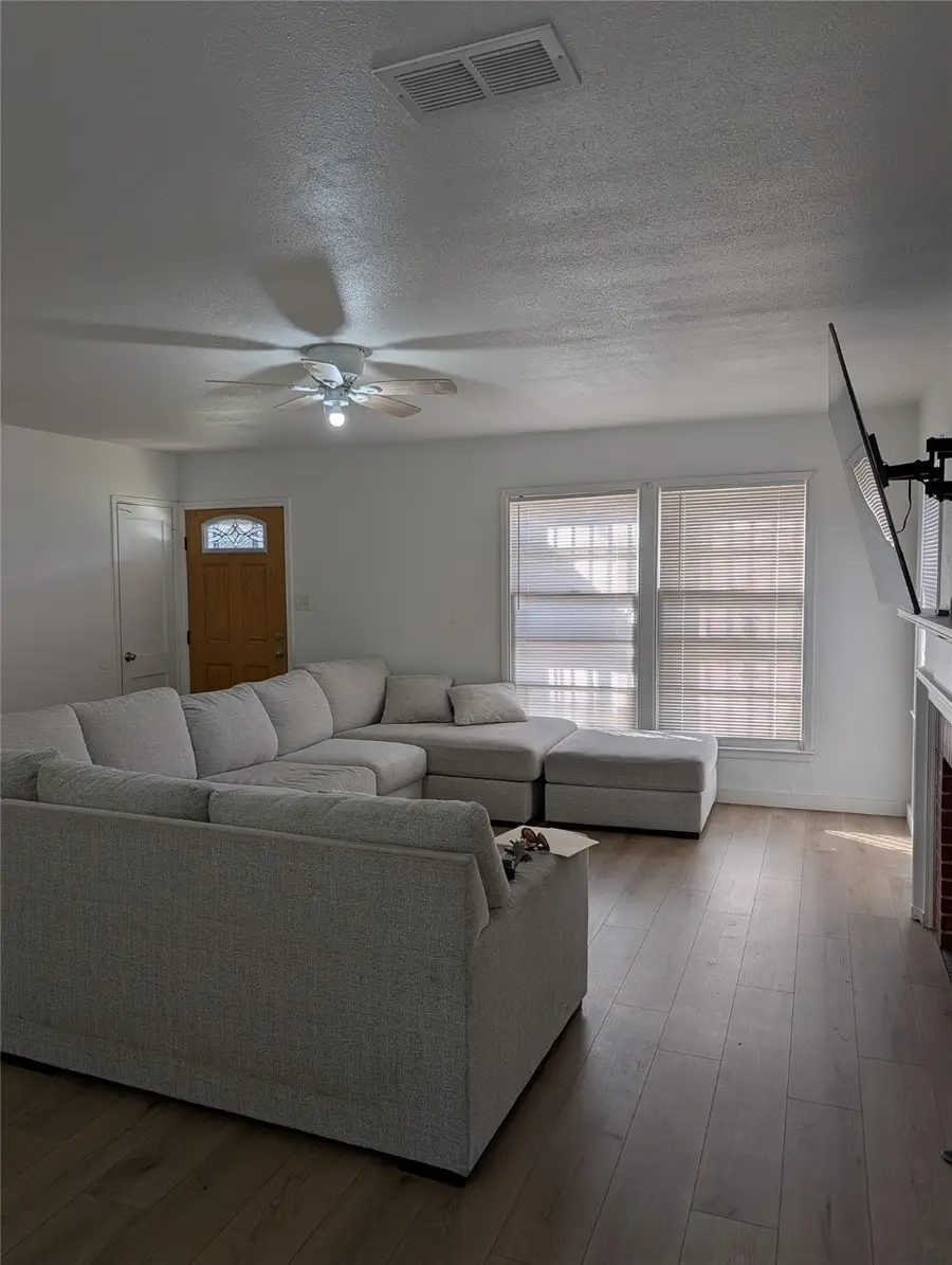 2748 S Llewellyn Avenue, Dallas, TX 75224 - Image #3