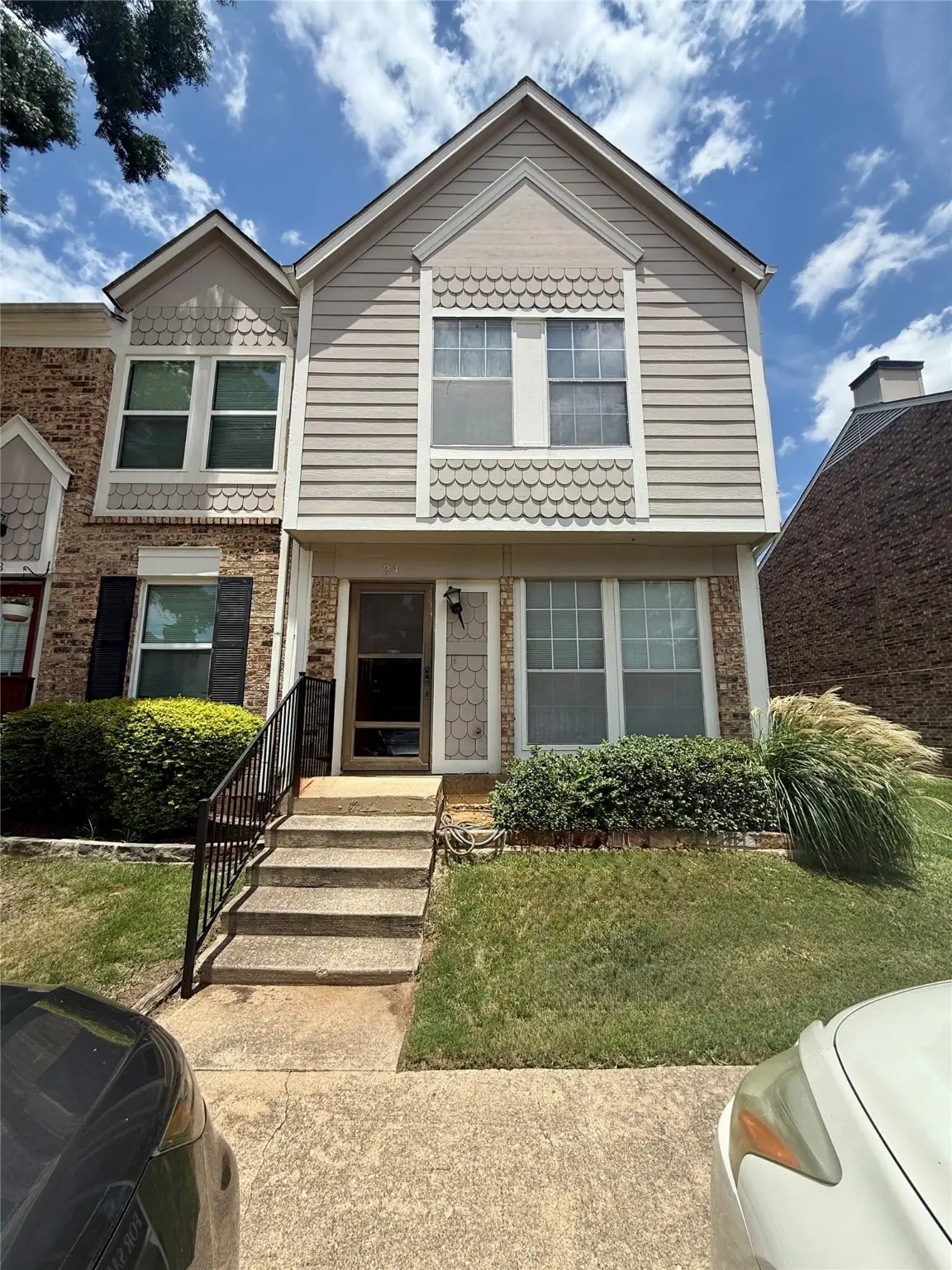 24 Abbey Road, Euless, TX 76039 - Image #1