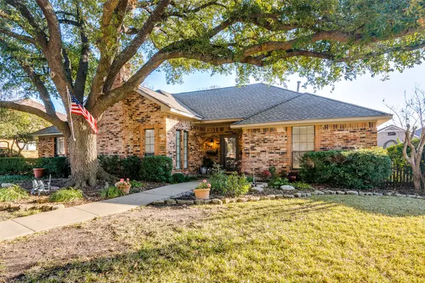 1402 Sherwood Drive, Rowlett, TX 75088