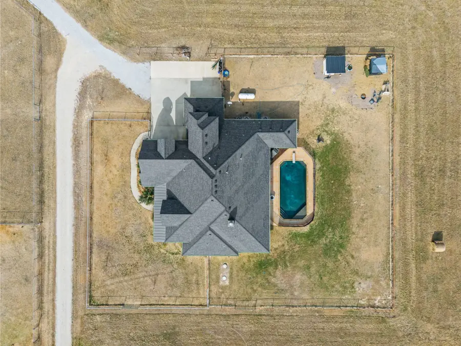 13688 Jackson Road, Ponder, TX 76259 - Image #2