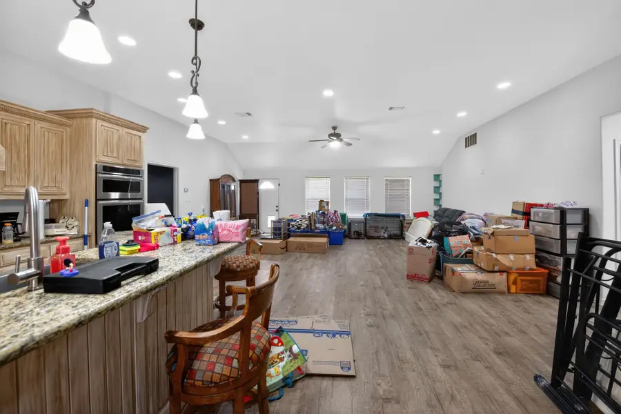 400 N Avenue A, Springtown, TX 76082 - #3