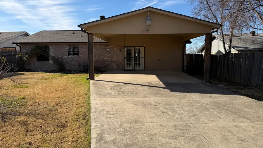 624 Botany Bay Drive, Dallas, TX 75211 - Image #2