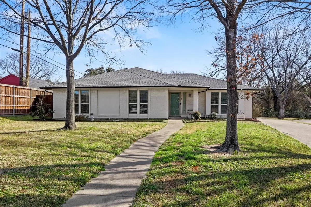 2040 Casa Loma Court, Grapevine, TX 76051 - Image #1