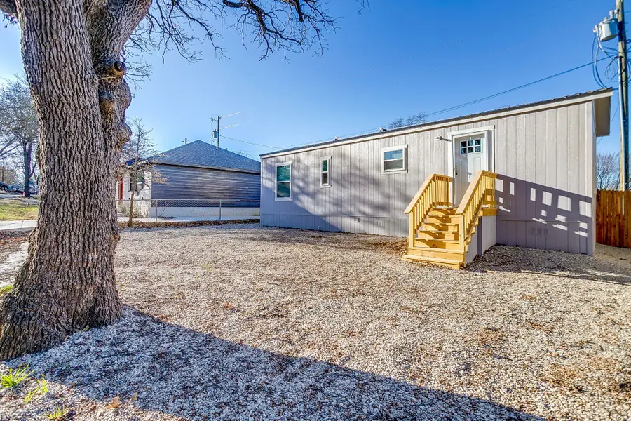 104 Red Oak Street, Alvarado, TX 76009 - #2