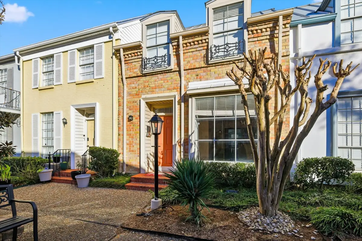 3011 Brockbank Court #B, Dallas, TX 75220 - Image #1