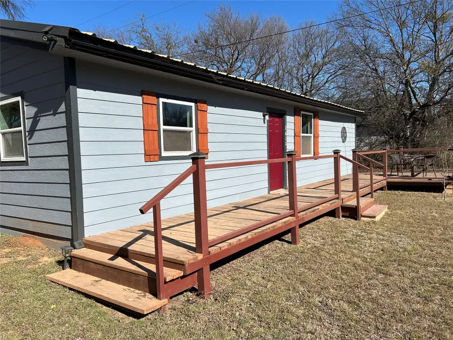 2612 S Oak Trail, Granbury, TX 76048 - Image #2