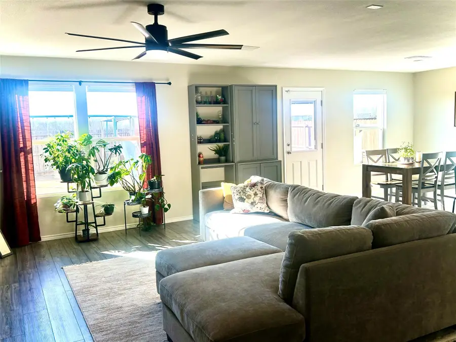 455 Manchester Street, Van Alstyne, TX 75495 - Image #2