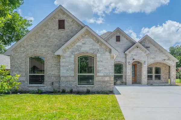 938 Fairway Drive, Duncanville, TX 75137