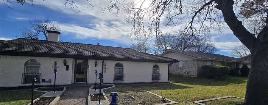 3401 Glenmont Drive, Fort Worth, TX 76133 - Image #2