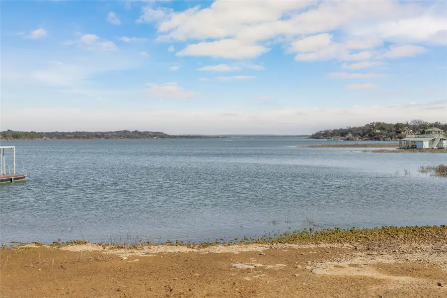 128 Lakeside Drive, Brownwood, TX 76801 - #2