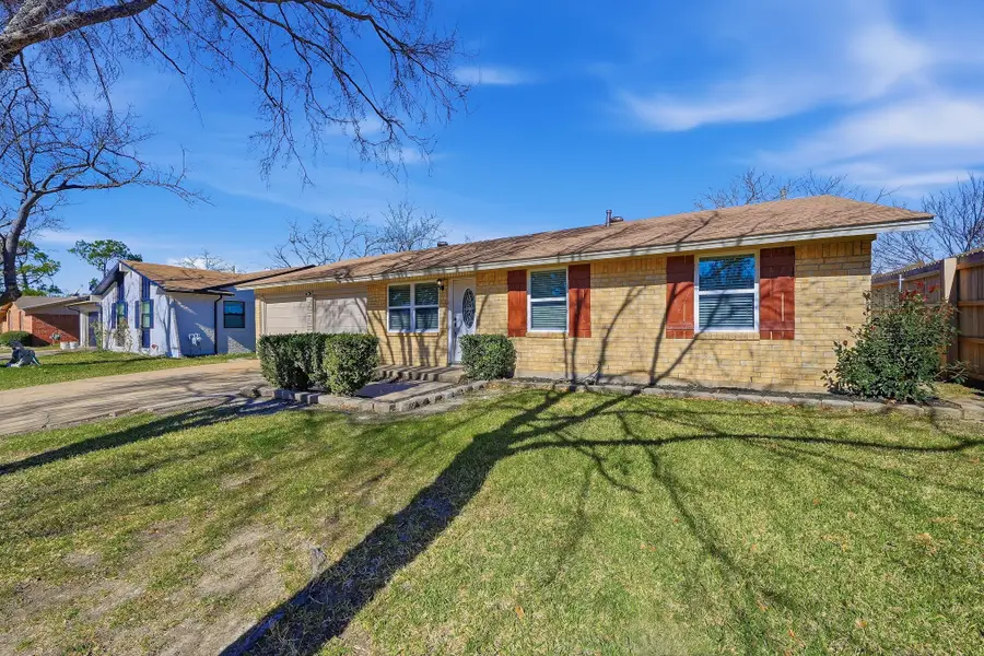 1016 Calcutta Street, Hurst, TX 76053 - Image #2