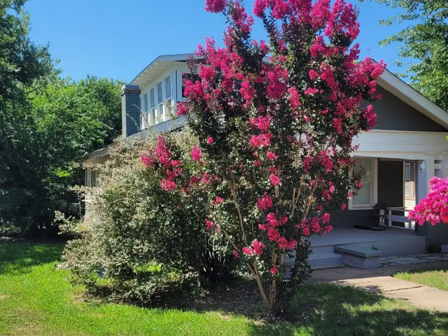 705 W 9th Street, Cisco, TX 76437 - #2