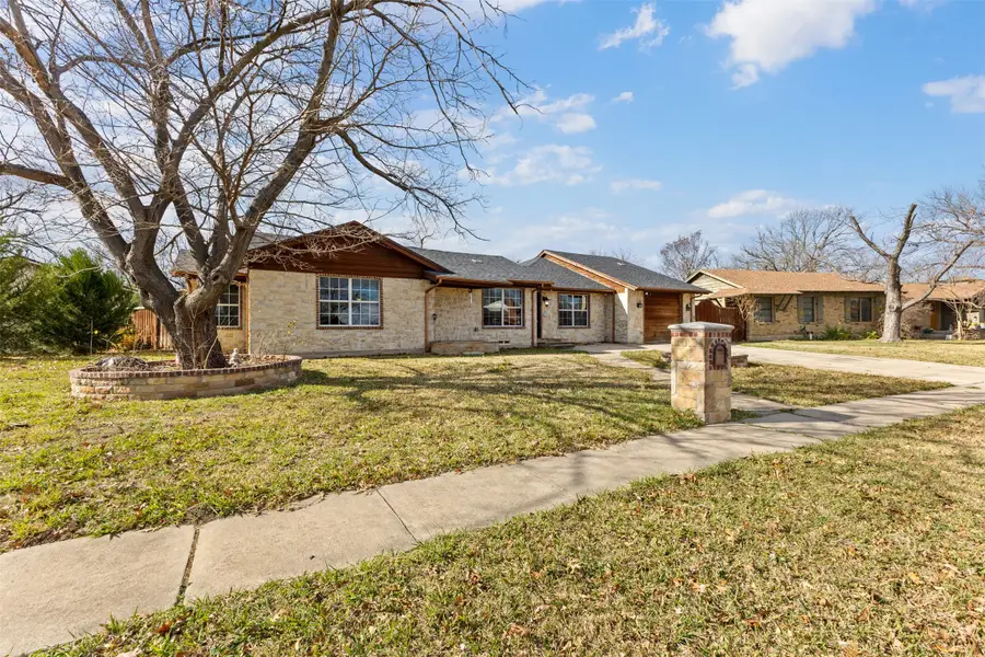 1809 Williams Drive, Garland, TX 75042 - Image #2