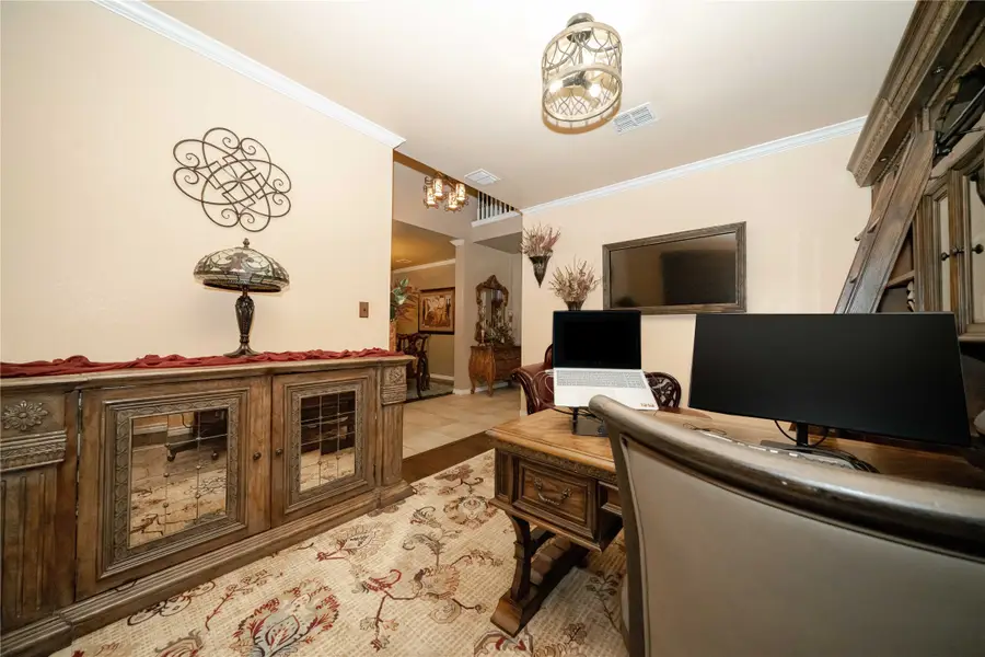 4821 Gloucester Drive, Grand Prairie, TX 75052 - Image #3