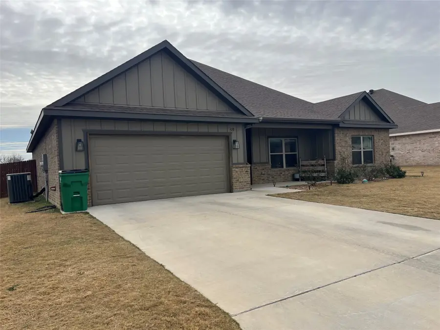 108 Wiley Street, Stephenville, TX 76401 - Image #2