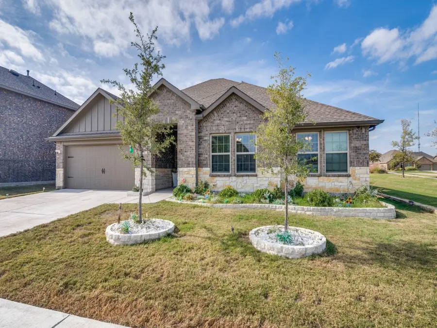 6433 Bon Fire Drive, Garland, TX 75043 - Image #2