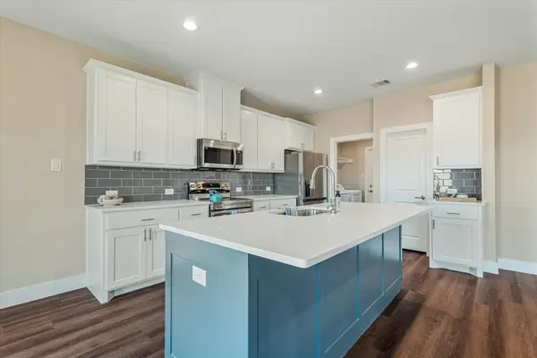 430 Cirrus Circle, Muenster, TX 76252