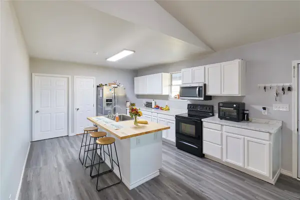 1867 County Road 4131, Cumby, TX 75433