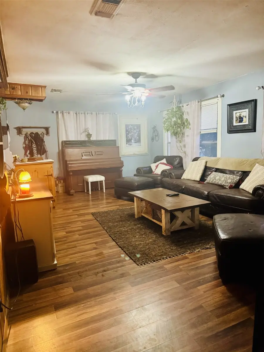 1605 Franklin Street, Weatherford, TX 76086 - Image #3