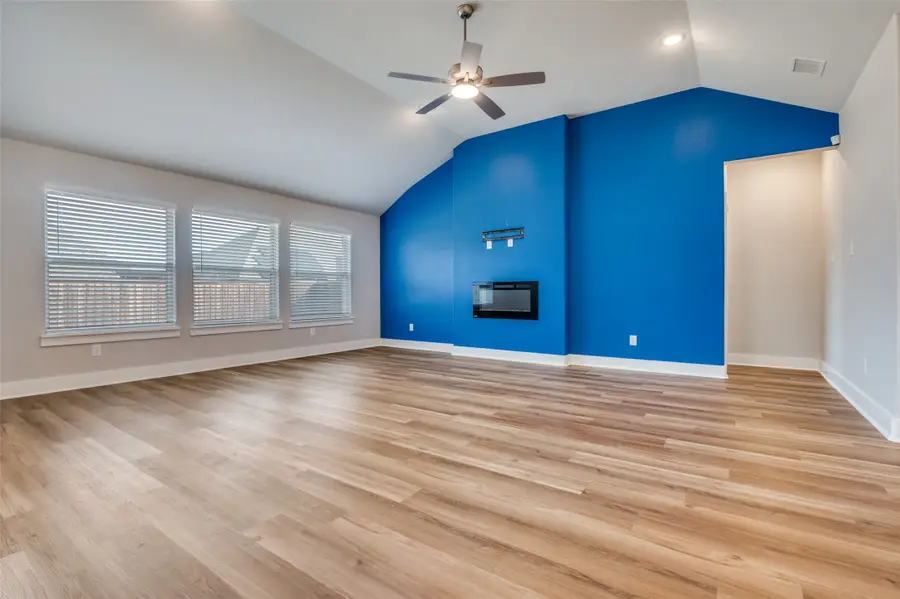 237 Four Roses Drive, Waxahachie, TX 75165 - Image #3