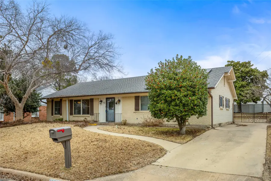 1401 Greenbrier Drive, Sherman, TX 75092 - #3