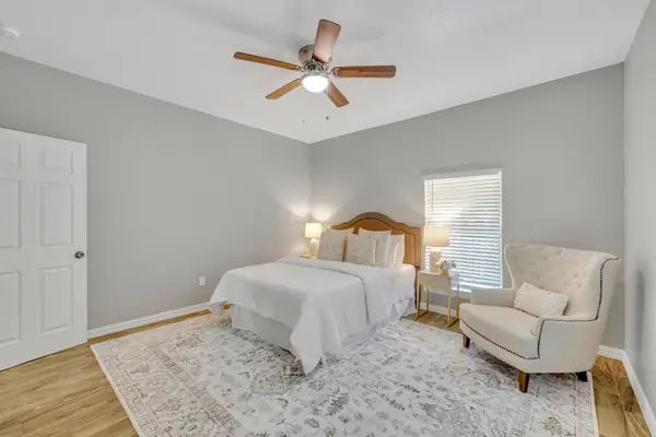 925 Brighton Avenue, Dallas, TX 75208