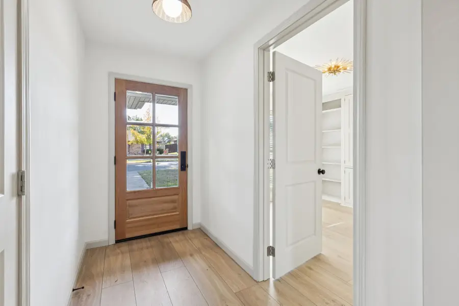 1805 Skyline Drive, Sherman, TX 75092 - #2