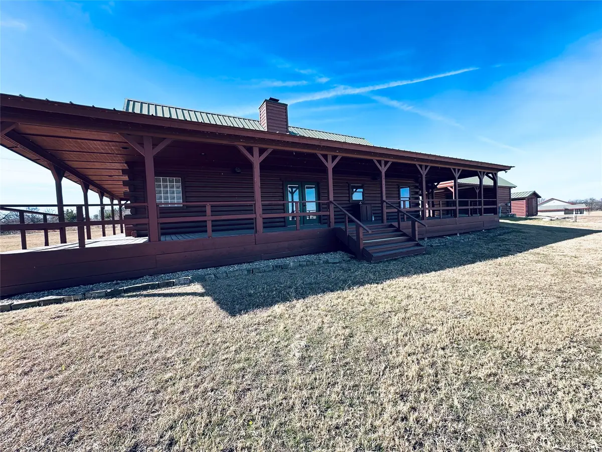 349 Lake Point, Comanche, TX 76442 - #1