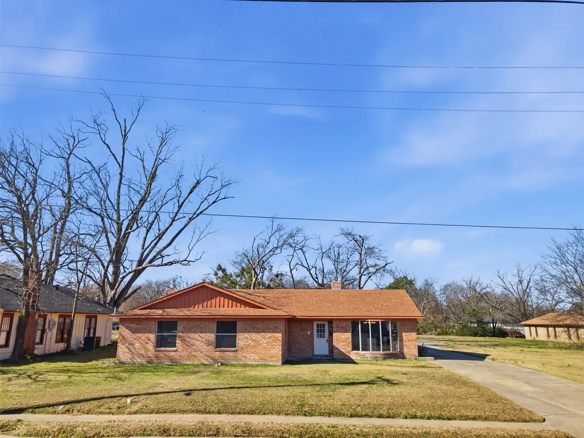 423 S Davis, Sulphur Springs, TX 75482 - Image #1