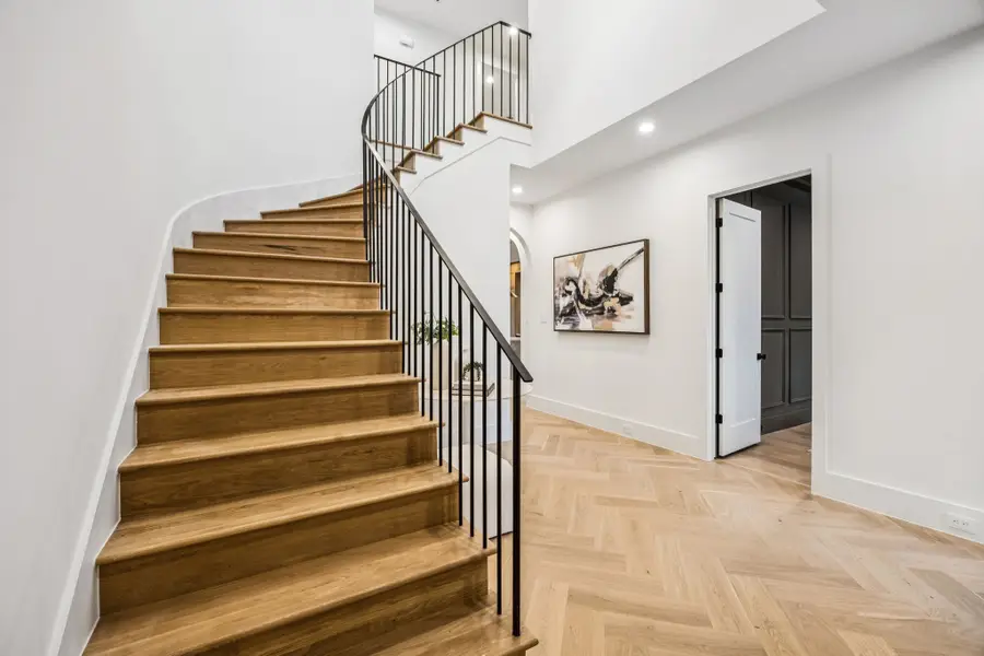 8811 Daytonia Avenue, Dallas, TX 75218 - Image #3