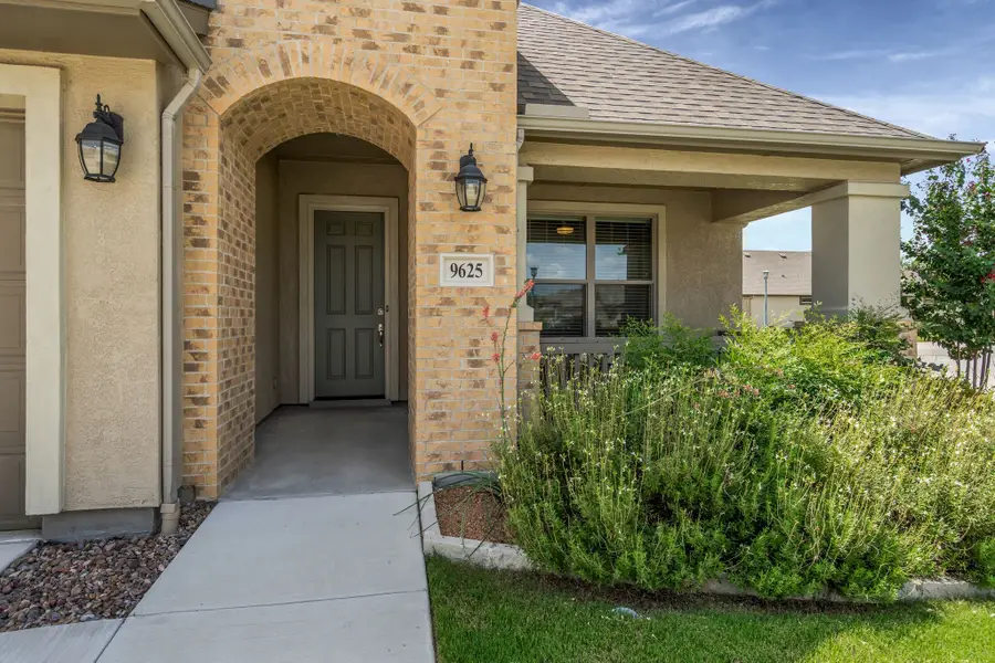 9625 Heartwood Drive, Denton, TX 76207 - Image #3