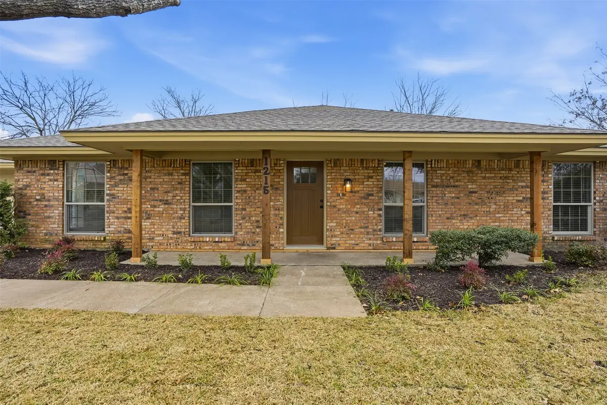 1215 Bradley Drive, Cleburne, TX 76033 - Image #1
