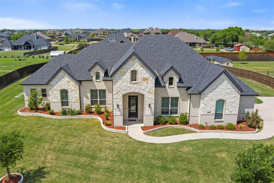 621 Cimarron Meadows Drive, Waxahachie, TX 75167 - Image #2