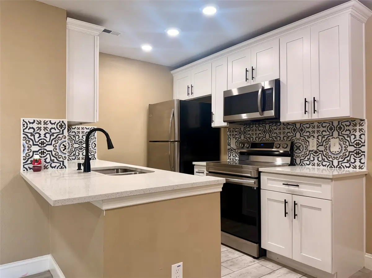 12802 Midway Road #2015, Dallas, TX 75244 - Image #1