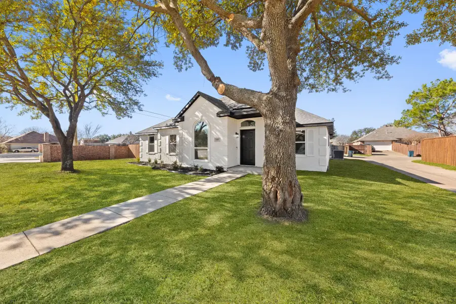 3305 Bridgewater Drive, Rowlett, TX 75088 - Image #3