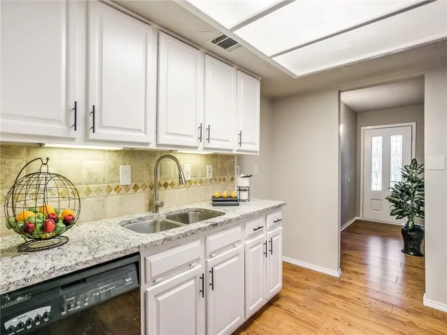 136 W Way Drive, Allen, TX 75002 - Image #2