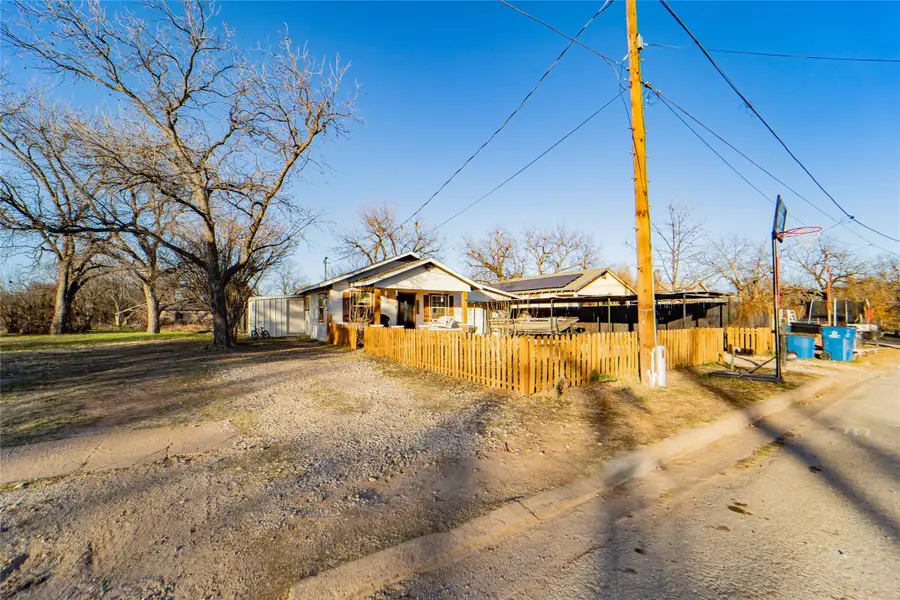 206 E 2nd Street, Breckenridge, TX 76424 - Image #3