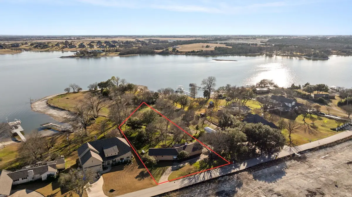139 Lakeshore Drive, Waxahachie, TX 75165 - Image #1