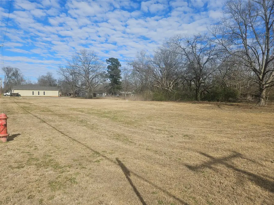 404 & 406 N Main Street, Bogata, TX 75417 - #2