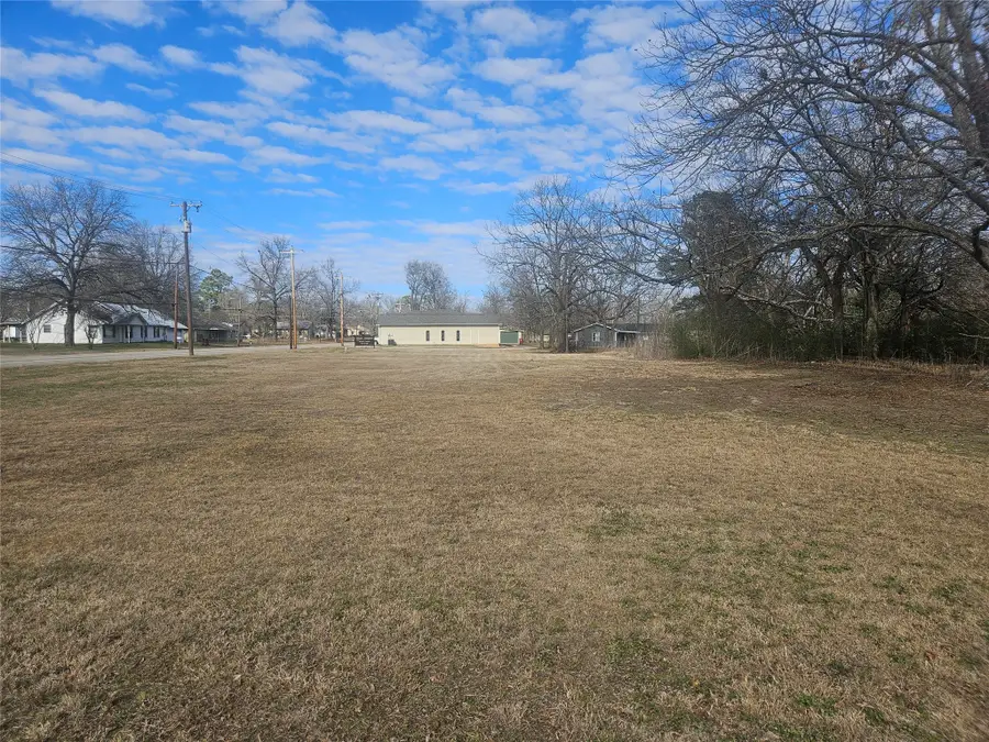 404 & 406 N Main Street, Bogata, TX 75417 - #3