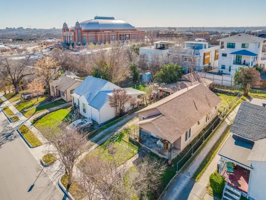 3633 Washburn Avenue, Fort Worth, TX 76107 - Image #2