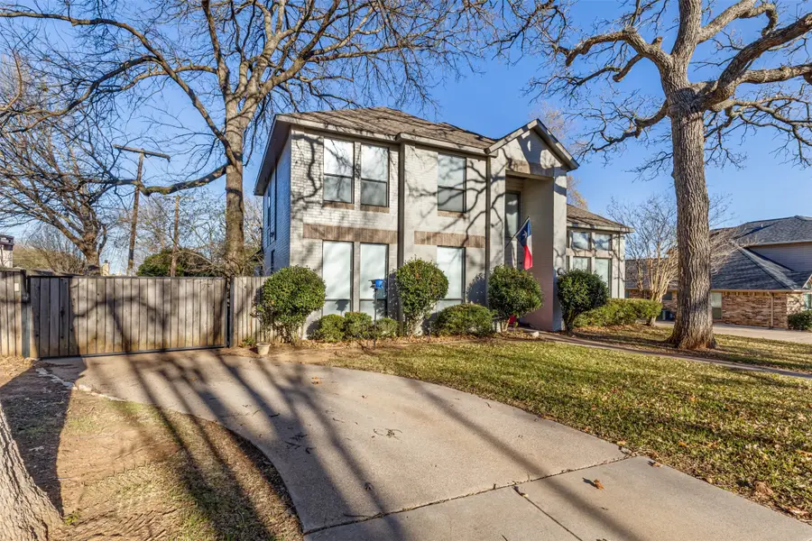 1404 Whispering Water Lane, Mansfield, TX 76063 - Image #3