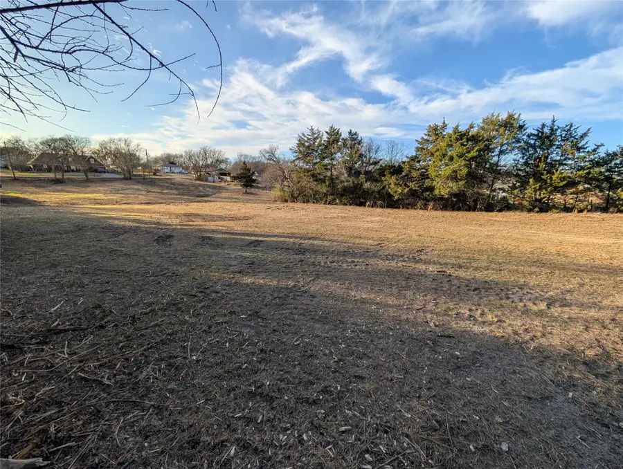 402 E Fulton Street, Van Alstyne, TX 75495 - Image #2