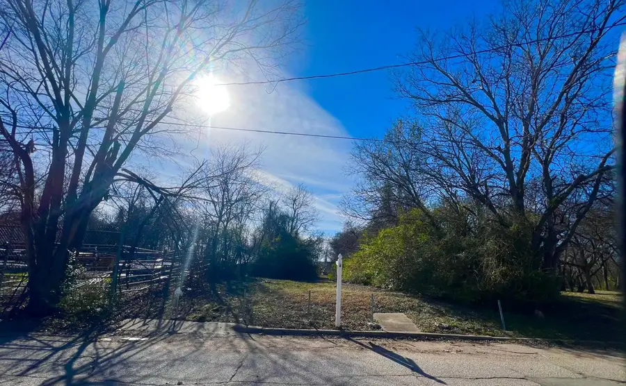 1529 Fleetwood Street, Dallas, TX 75223 - #2