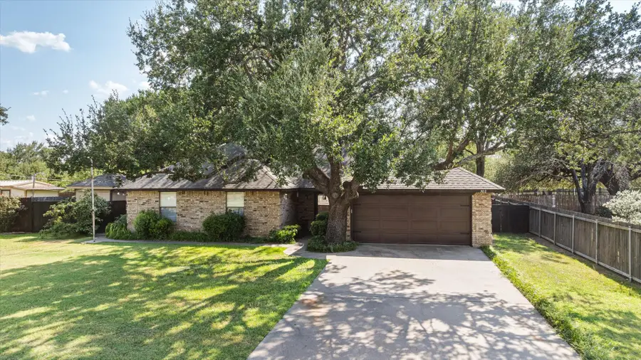 502 Shady Grove Drive, Granbury, TX 76049 - #2